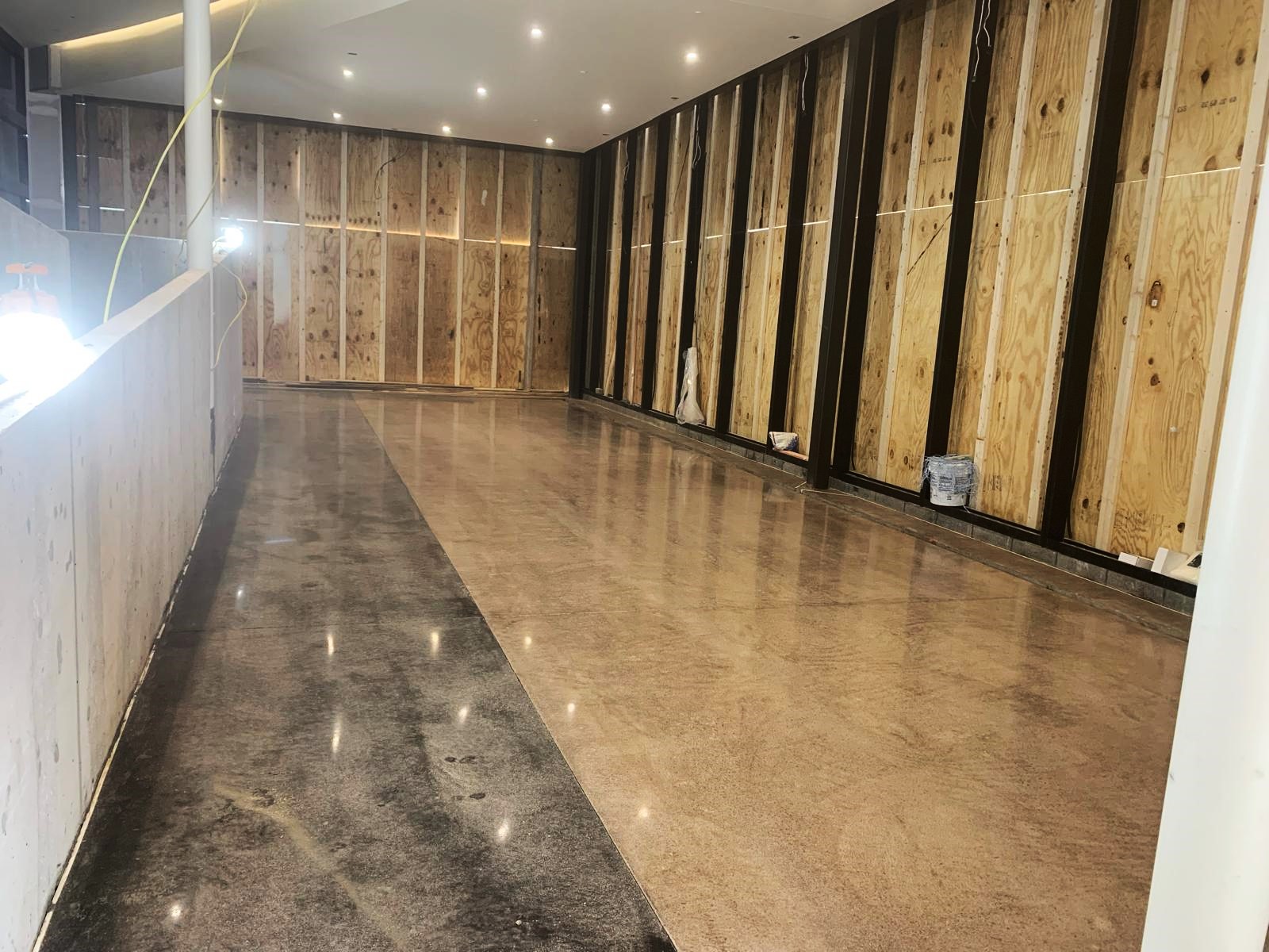 800-grit-commercial-polished-concrete-1-1.jpg