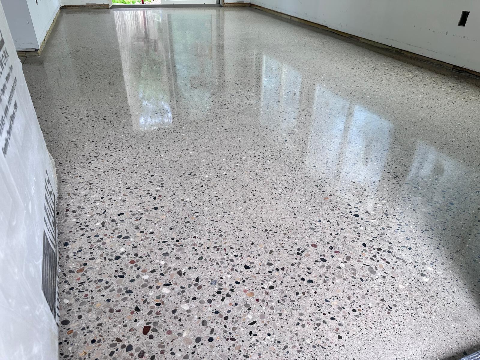 800-grit-residential-polished-concrete-4.jpg